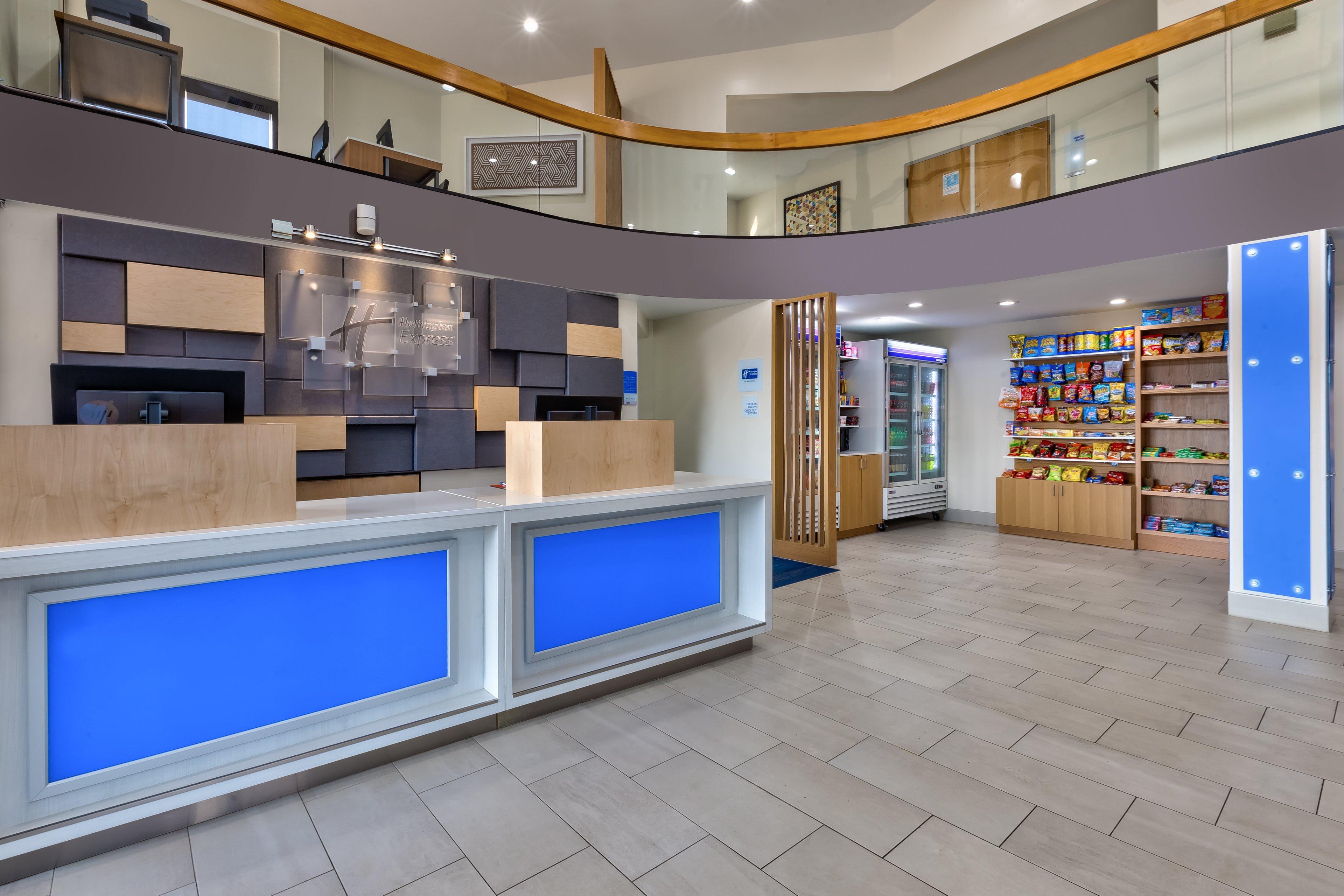 Holiday Inn Express Detroit-Warren/General Motors Technology Center By Ihg Buitenkant foto