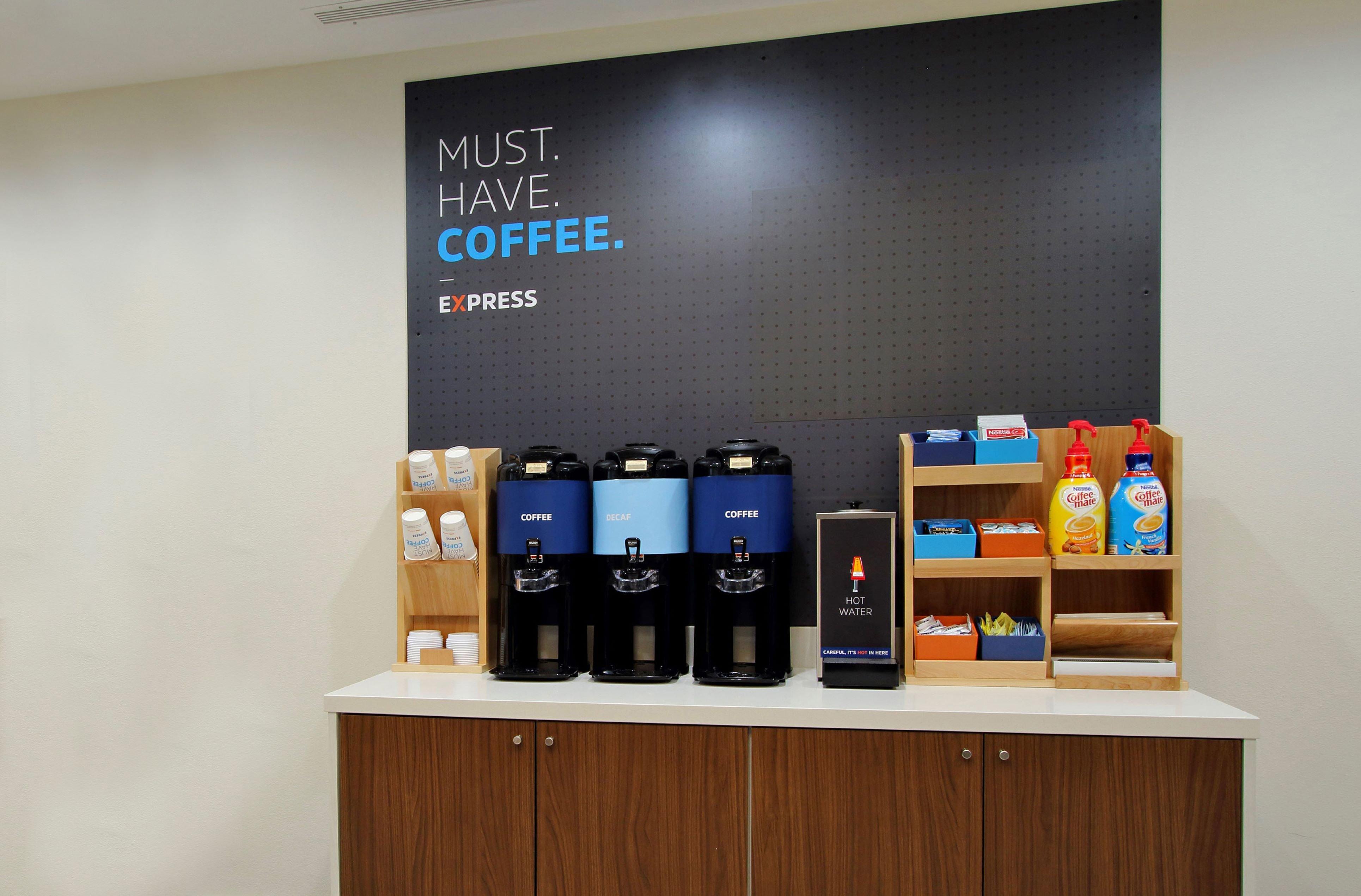 Holiday Inn Express Detroit-Warren/General Motors Technology Center By Ihg Buitenkant foto