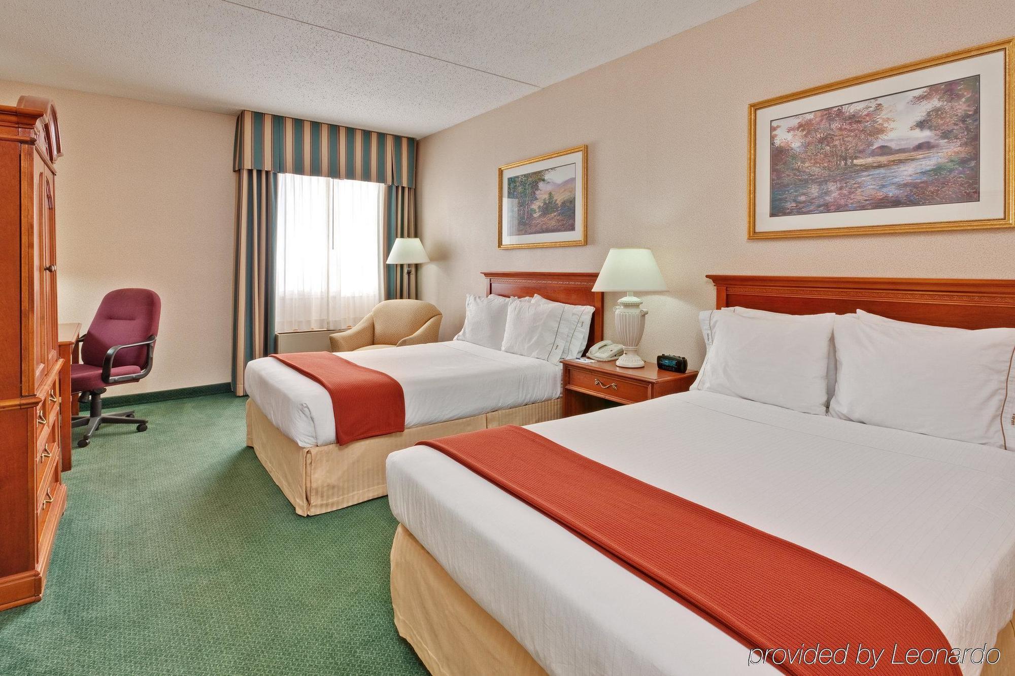 Holiday Inn Express Detroit-Warren/General Motors Technology Center By Ihg Kamer foto